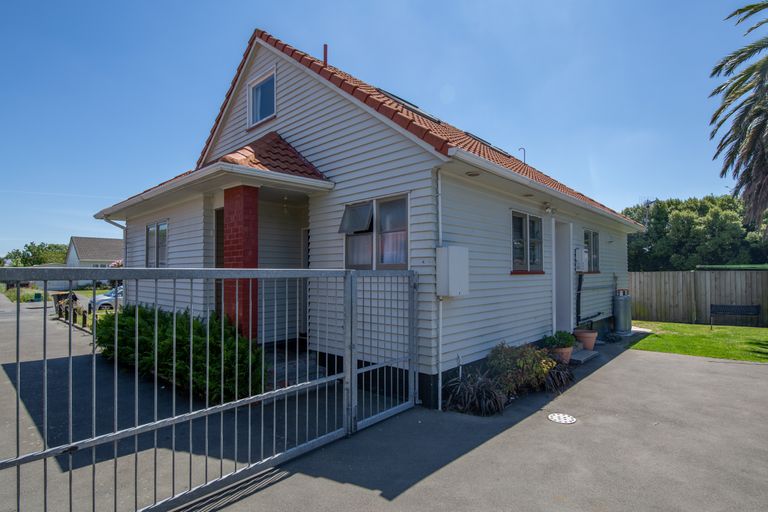 Photo of property in 65 Centennial Avenue, Riccarton, Christchurch, 8041