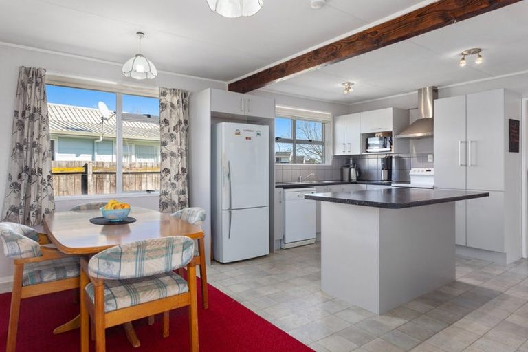 Photo of property in 32 Farnworth Crescent, Whakatane, 3120