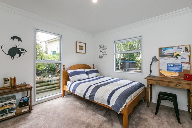 Photo of property in 56 Muritai Crescent, Havelock North, 4130