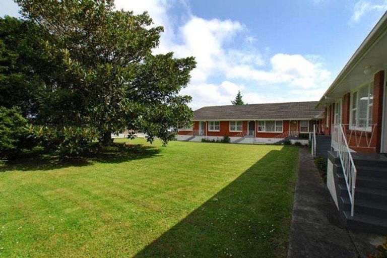 Photo of property in 3112/110 East Coast Road, Forrest Hill, Auckland, 0620