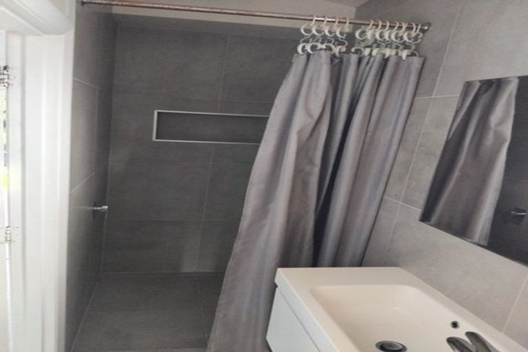 Photo of property in 19 Bristol Road, Whenuapai, Auckland, 0618