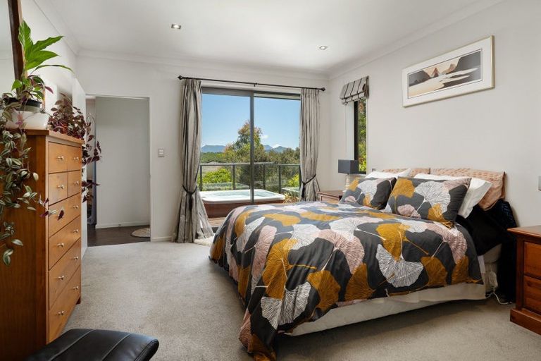 Photo of property in 14 Bell Bird Rise, Picton, 7220