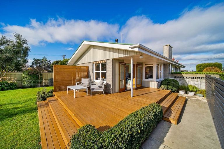 Photo of property in 17 Courage Road, Amberley, 7410