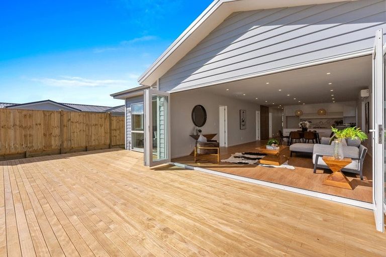 Photo of property in 113 Mutetai Road, Clarks Beach, 2122