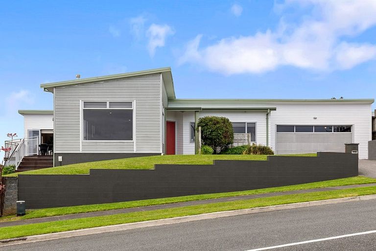 Photo of property in 44 Karamea Street, Whalers Gate, New Plymouth, 4310