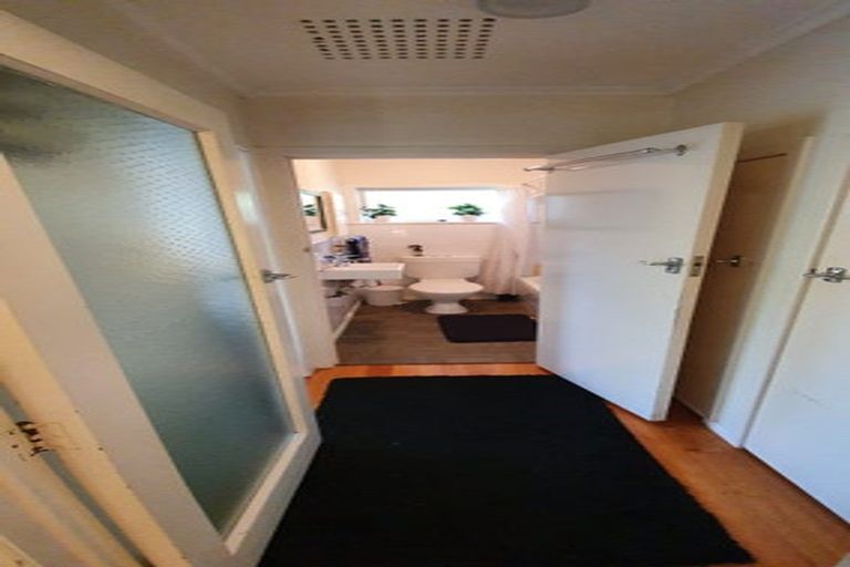 Photo of property in 3112/110 East Coast Road, Forrest Hill, Auckland, 0620