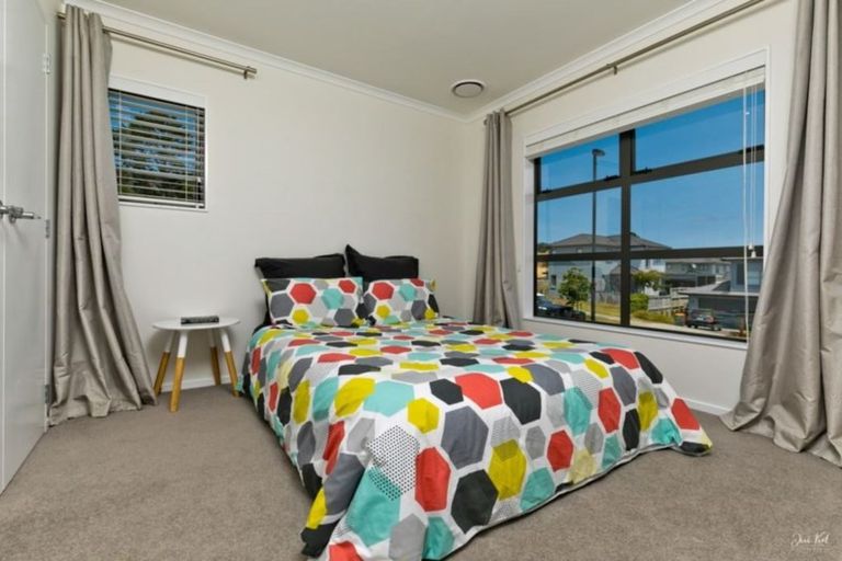 Photo of property in 88 Mackay Drive, Greenhithe, Auckland, 0632