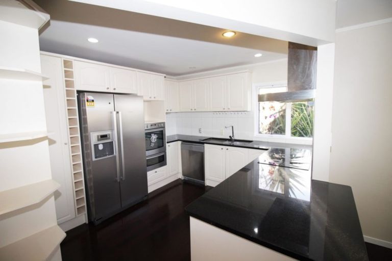 Photo of property in 1/10 Copperfield Terrace, Mellons Bay, Auckland, 2014