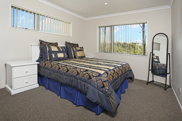 Photo of property in 16a Cedar Heights Avenue, Massey, Auckland, 0614