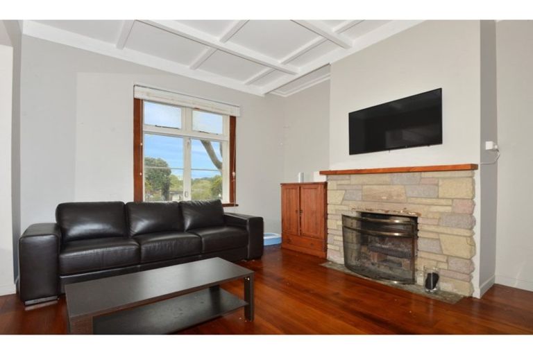 Photo of property in 87 George Street, Hikurangi, 0114