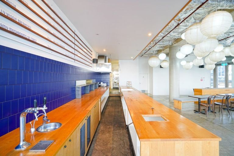 Photo of property in 251/2 Market Lane, Wellington Central, Wellington, 6011