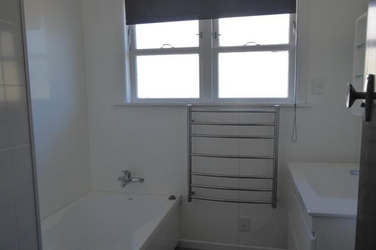 Photo of property in 9 Camrose Grove, Kingston, Wellington, 6021