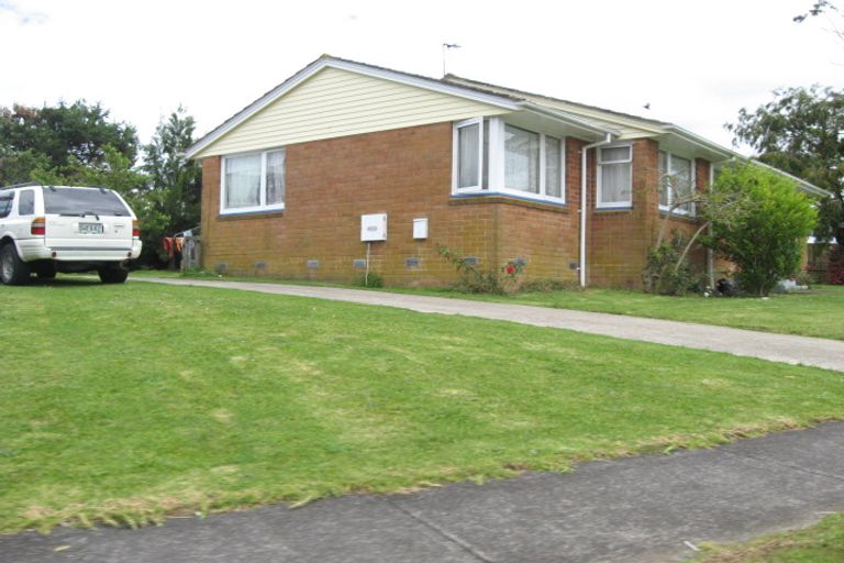 Photo of property in 43 Heyford Close, Mangere, Auckland, 2022