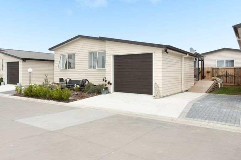 Photo of property in 11 Kamahi Crescent, Papamoa Beach, Papamoa, 3118