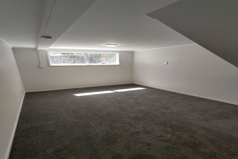 Photo of property in 27 Burndale Terrace, Manurewa, Auckland, 2102