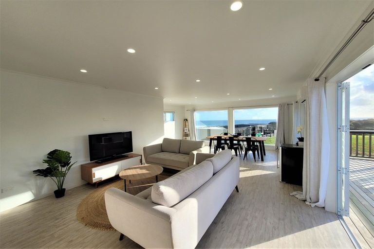 Photo of property in 58 Sunset Drive, Baylys Beach, 0377