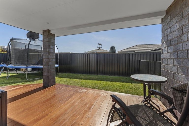 Photo of property in 16 Magnetic Place, Cromwell, 9310