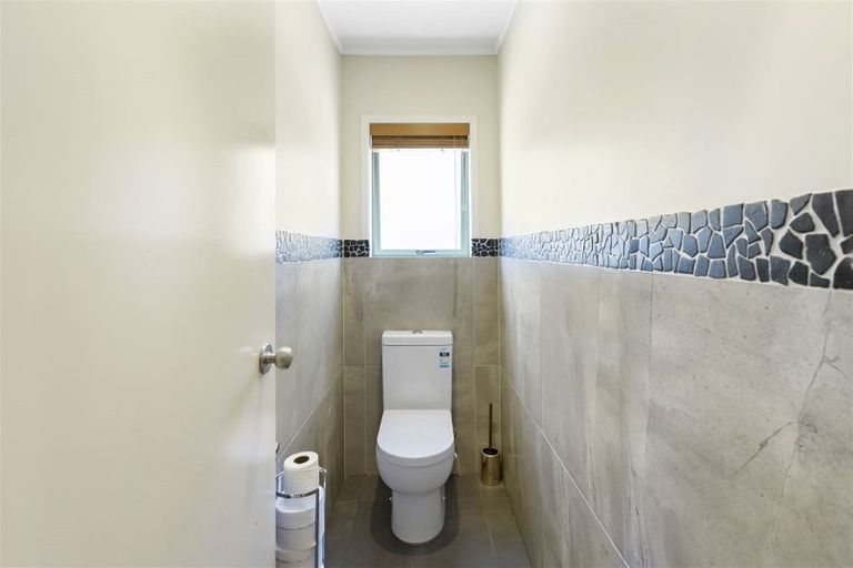 Photo of property in 1315 Whangaparaoa Road, Army Bay, Whangaparaoa, 0930