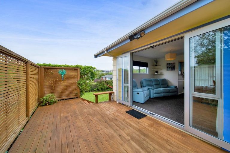 Photo of property in 2 Newlyn Place, Welbourn, New Plymouth, 4312