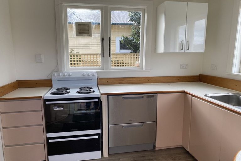 Photo of property in 37 Bristol Square, Hutt Central, Lower Hutt, 5010