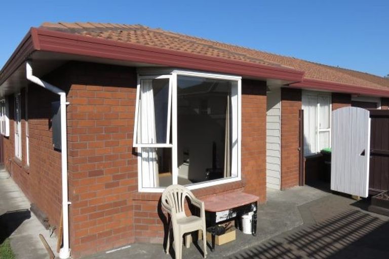 Photo of property in 2/10 Leslie Street, Upper Riccarton, Christchurch, 8041
