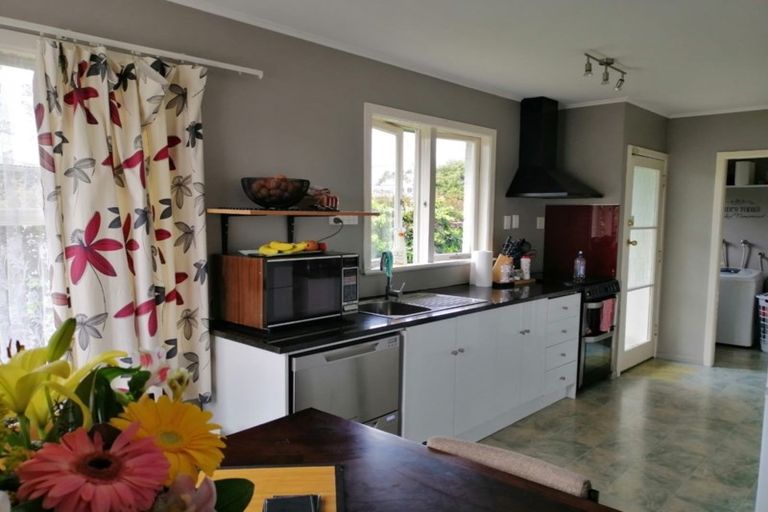 Photo of property in 83 Morrow Avenue, St Andrews, Hamilton, 3200