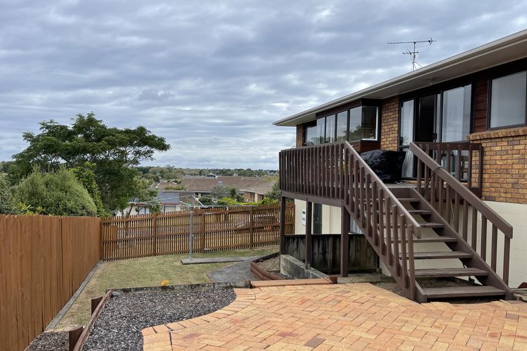 Photo of property in 70 Aberfeldy Avenue, Highland Park, Auckland, 2010