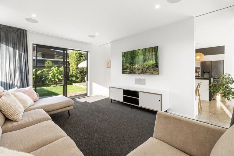 Photo of property in 15 Awatira Drive, Papamoa Beach, Papamoa, 3118
