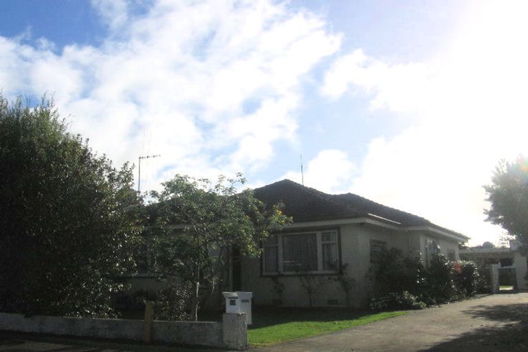 Photo of property in 19 Vernon Avenue, Takaro, Palmerston North, 4412