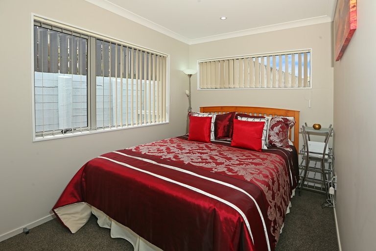 Photo of property in 16a Cedar Heights Avenue, Massey, Auckland, 0614