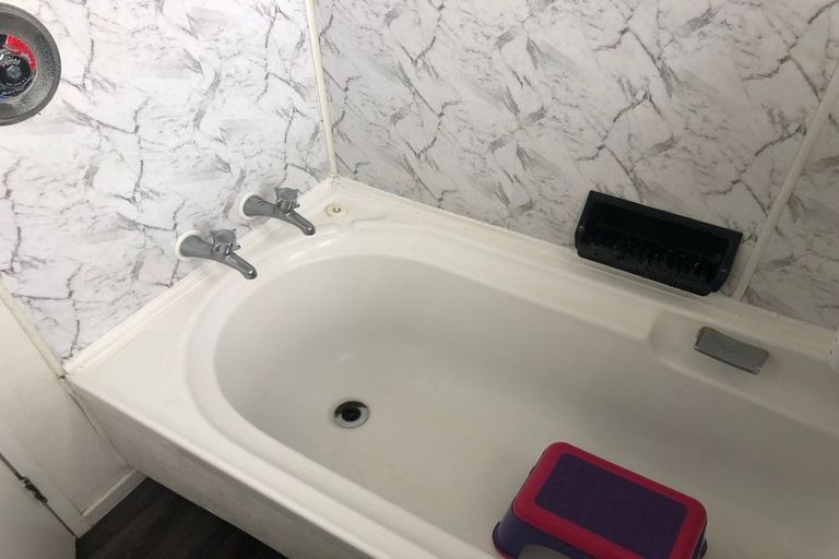 Photo of property in 94 Lincoln Street, Ashhurst, 4810