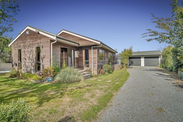 Photo of property in 90 Rakaia Terrace, Rakaia, 7710