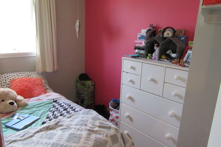 Photo of property in 1 Betten Street, Waimate, 7924