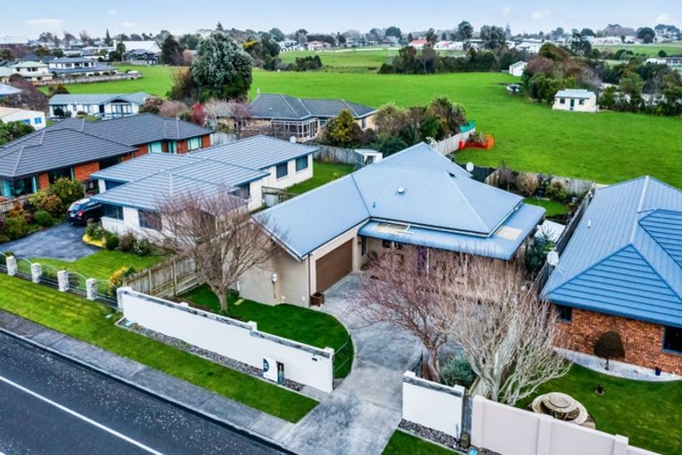 Photo of property in 35 Maire Street, Hawera, 4610