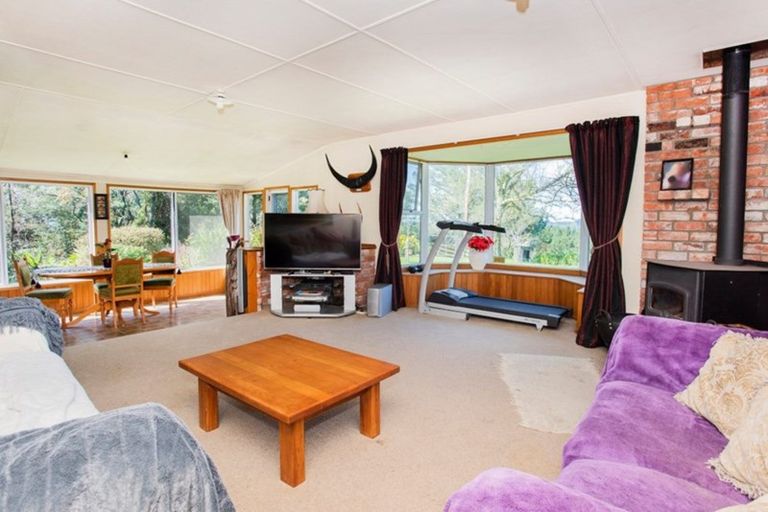 Photo of property in 1875 Kanakanaia Road, Whatatutu, Te Karaka, 4091