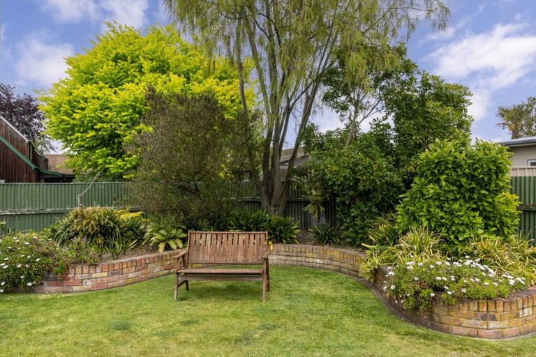 Photo of property in 52 Auckland Road, Greenmeadows, Napier, 4112