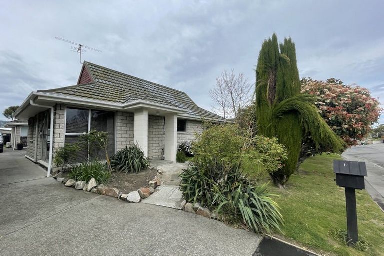 Photo of property in 2/10 Urella Place, Spreydon, Christchurch, 8024
