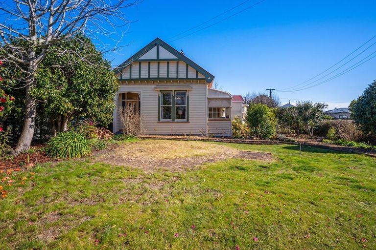 Photo of property in 36 Cuffs Road, Wainoni, Christchurch, 8061