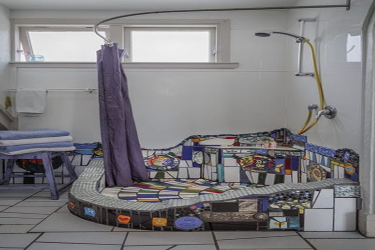 Photo of property in 37 Gillies Crescent, Waimarama, Havelock North, 4294