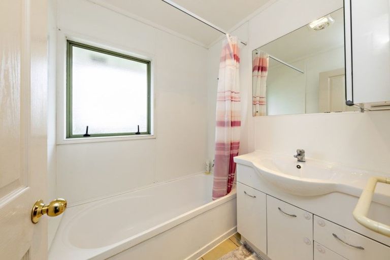 Photo of property in 113 Kindergarten Drive, Conifer Grove, Takanini, 2112