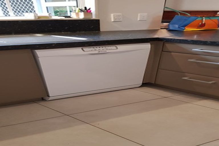 Photo of property in 4 Alley Place, Taradale, Napier, 4112