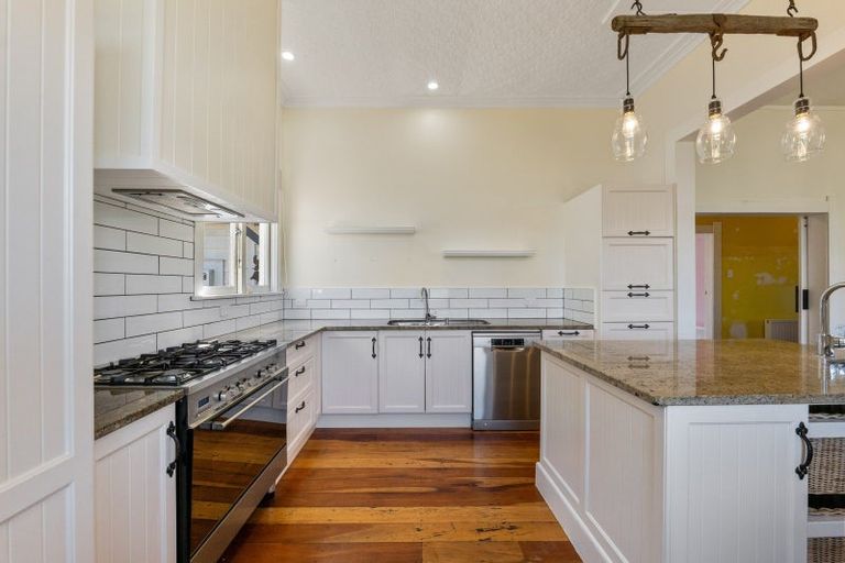 Photo of property in 1106 Egmont Road, Egmont Village, New Plymouth, 4372