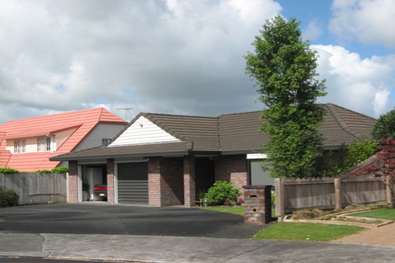 Photo of property in 30 Perotti Place, Conifer Grove, Takanini, 2112