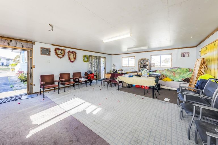 Photo of property in 27 Arbor Close, Manurewa, Auckland, 2102