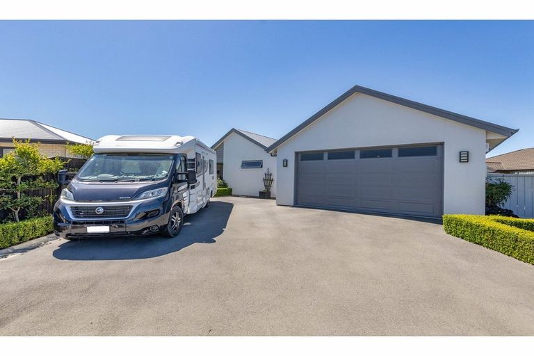 Photo of property in 8 Wisteria Lane, Rangiora, 7400
