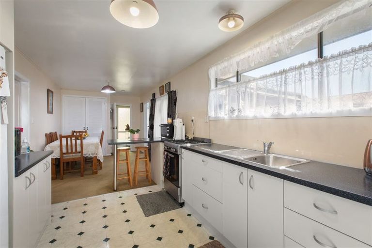 Photo of property in 17 Menzies Place, Paeroa, 3600