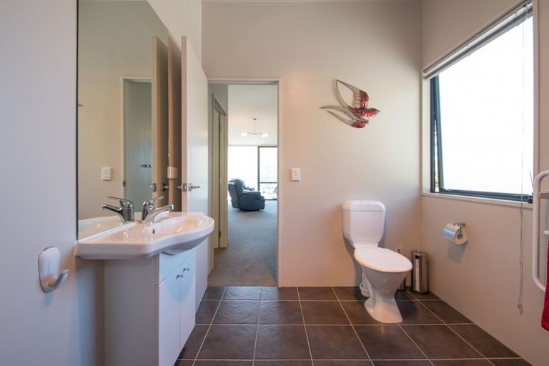 Photo of property in Elkridge Apartments, 14/64 Marina Drive, Frankton, Queenstown, 9300