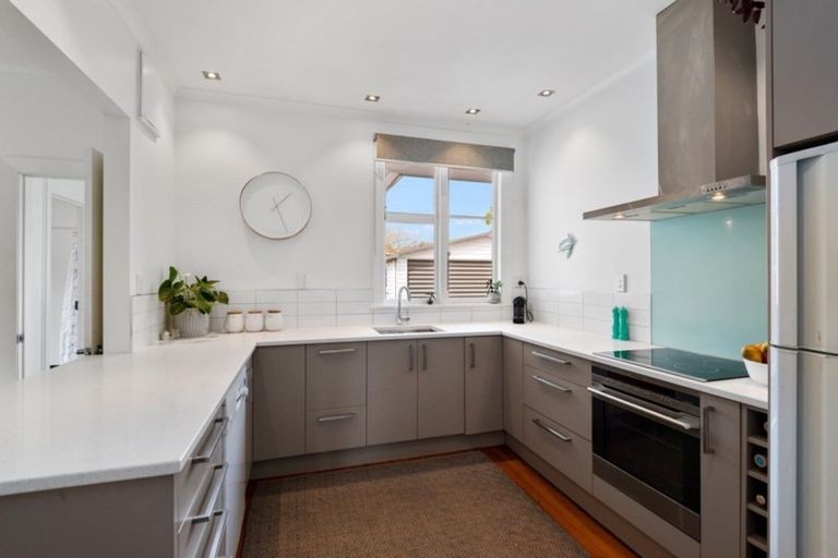 Photo of property in 14 Stenness Avenue, Somerfield, Christchurch, 8024