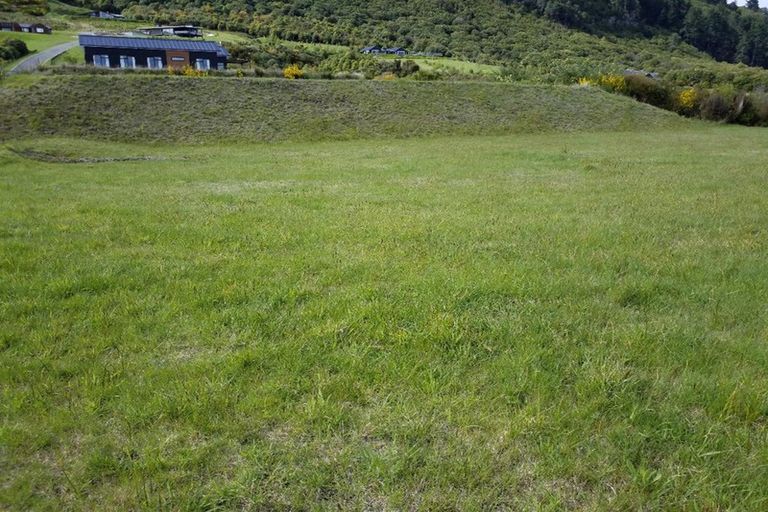 Photo of property in 19 Locheagles Rise, Kinloch, Taupo, 3377