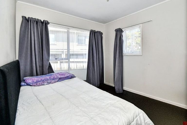 Photo of property in 426 Roscommon Road, Clendon Park, Auckland, 2103